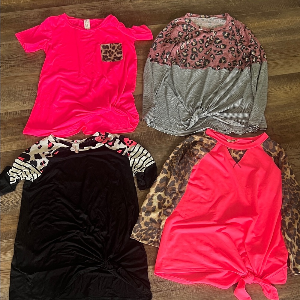 Set of Four Stylish Tops with Animal Print Accents Womens size small